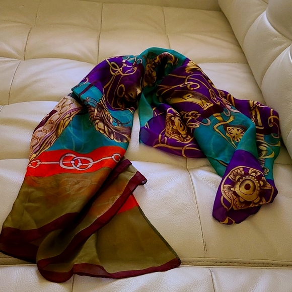 Rectangular silk scarf - Picture 2 of 4